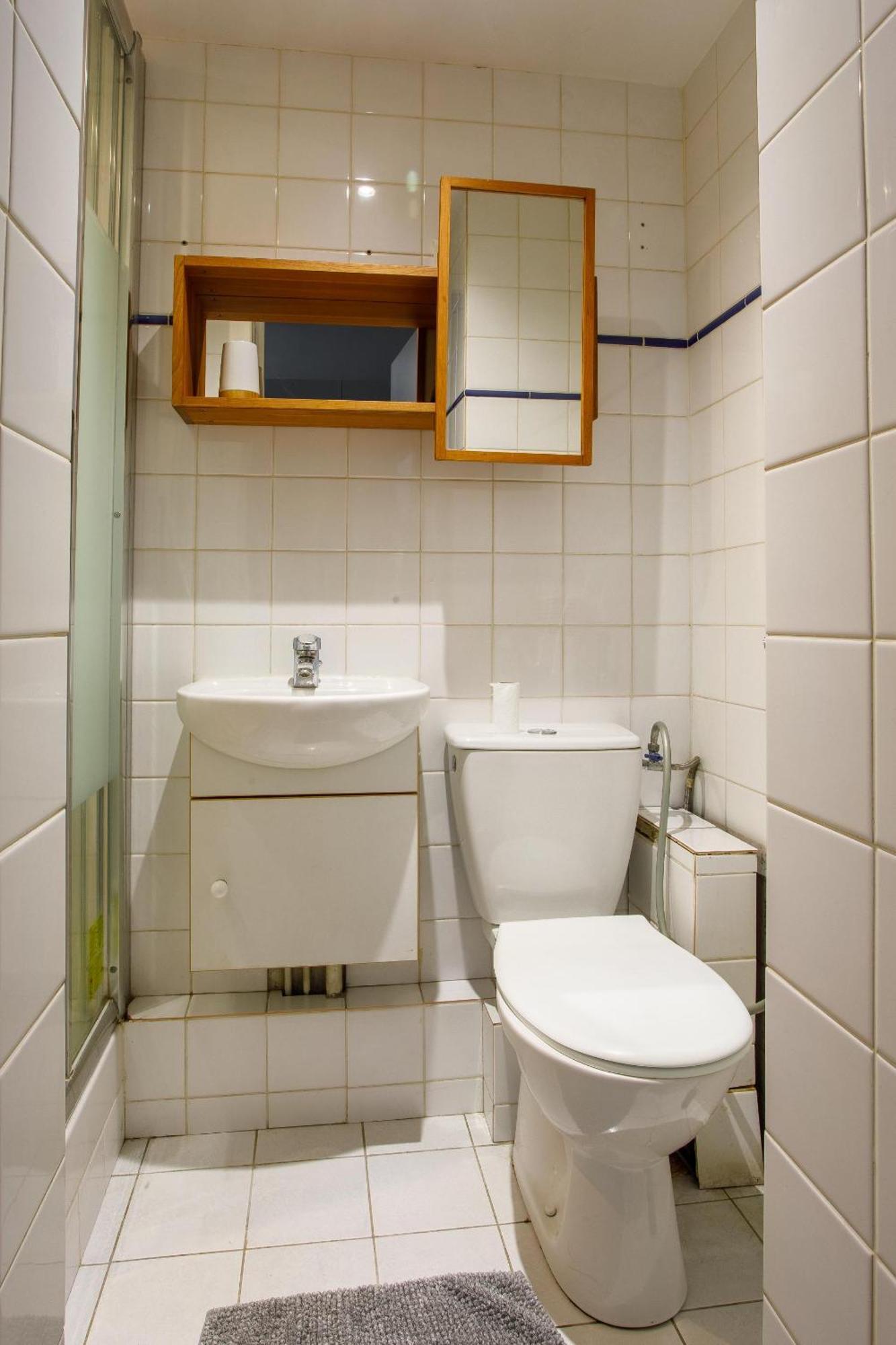 Charming Studio With Patio Passerelle Appartement