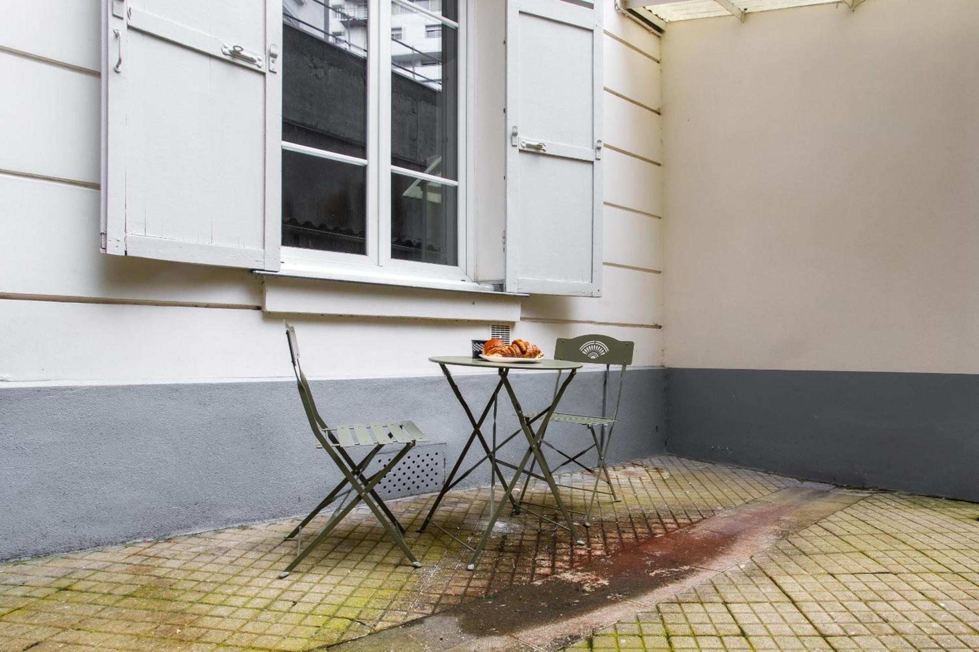 Charming Studio With Patio Passerelle Appartement Parijs